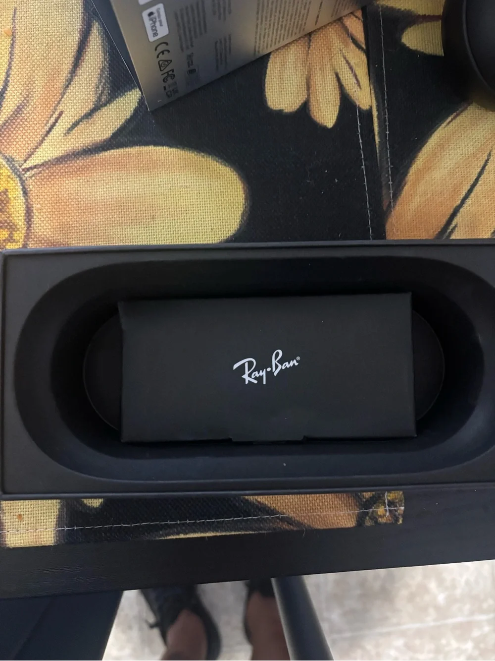 Ray-Ban Stories Round Smart Glasses — Black Frames with Dark Lenses